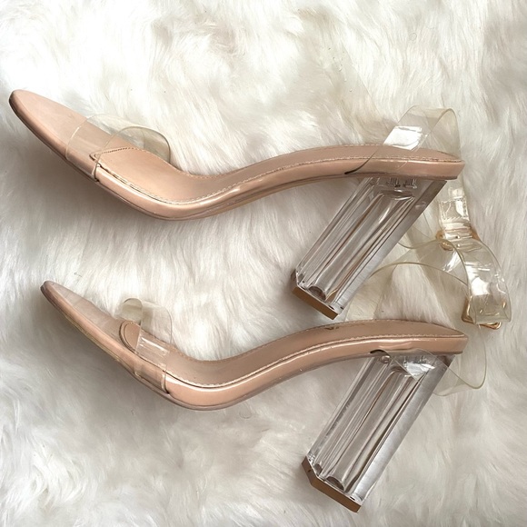 🔥CLEAR HEELS 🔥(fits 8.5) SIZE 9🔥 USED - Picture 2 of 11
